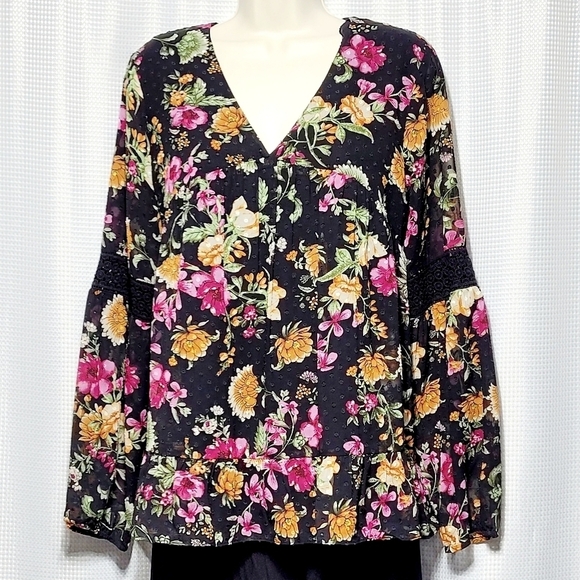 DR2 Clip Dot Black & Floral Peplum with Crochet Accent Long Sleeve Blouse (LP) - Picture 1 of 14